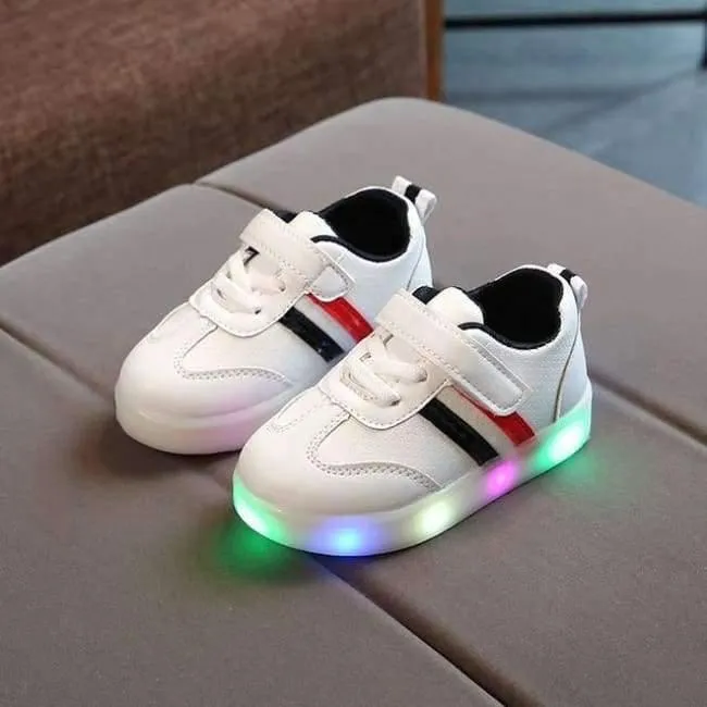 Arbeiten Sie kühle edle Schuhkinder reizende glühende Qualitätsbaby-Mädchenschuhsportkinder der LED um, die Turnschuhe laufen lassen
