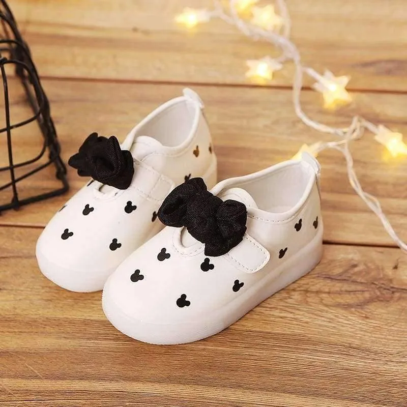 Arbeiten Sie kühle schnüren sich oben nette beiläufige Wanderer des breathable Babykleinkindes Süßigkeitfarbenbabys erste um Reizende Mädchen beschuht Turnschuhe