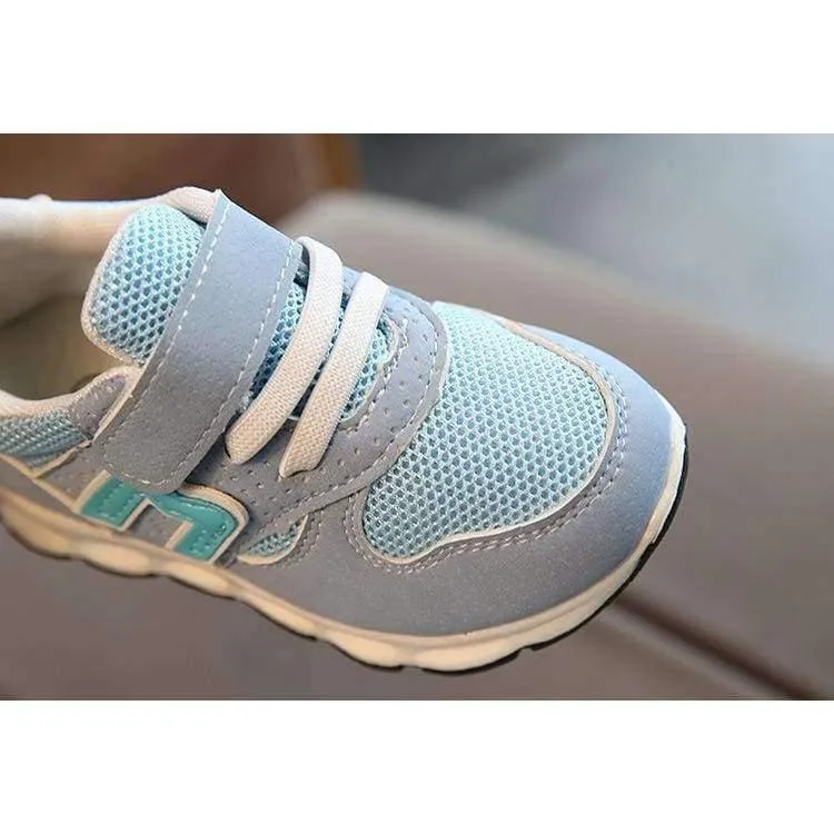 Nette beiläufige Babyschuhe kühlen reizende Mädchenjungenschuhe der heißen Verkaufsqualitätsersten Wandererkleinkinder Art und Weise ab