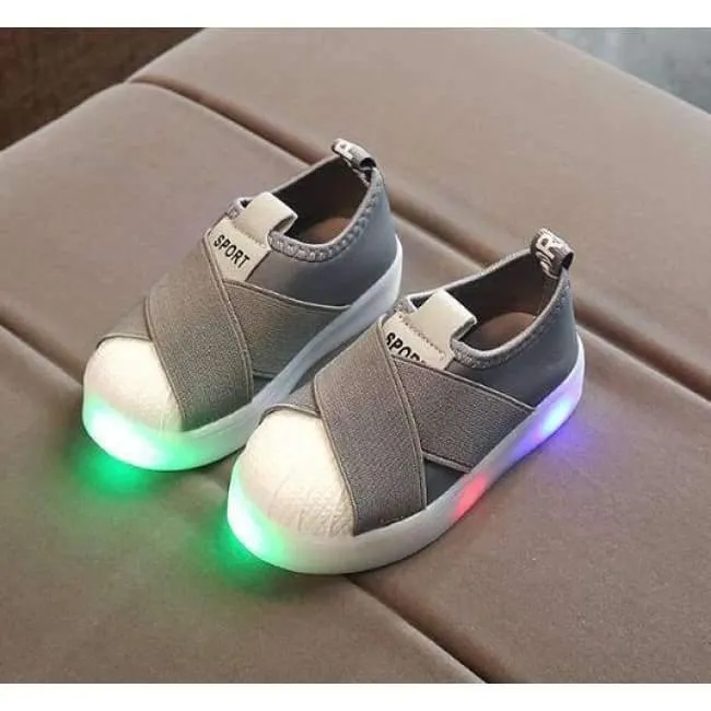 Unisexmädchenjungen beschuht LED beleuchtete Qualitätskindturnschuhe, die breathable Babykindschuhe shinning sind