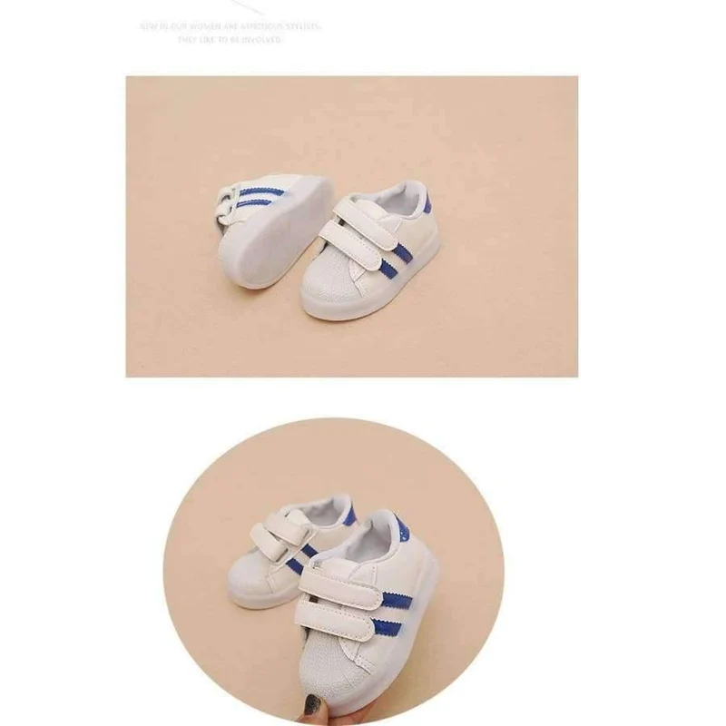 LED-Leuchten beschuht die Kinder, die alle Jahreszeiten Sportturnschuhkinder laufen lassen, die ausgezeichneten reizenden Jungenmädchen-Babyschuhe