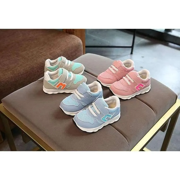 Atmungsaktive, leichte Sport-Baby-Sneaker, hochwertige Modeschuhe für Mädchen und Jungen, ausgezeichnete europäische Baby- und Kleinkindschuhe
