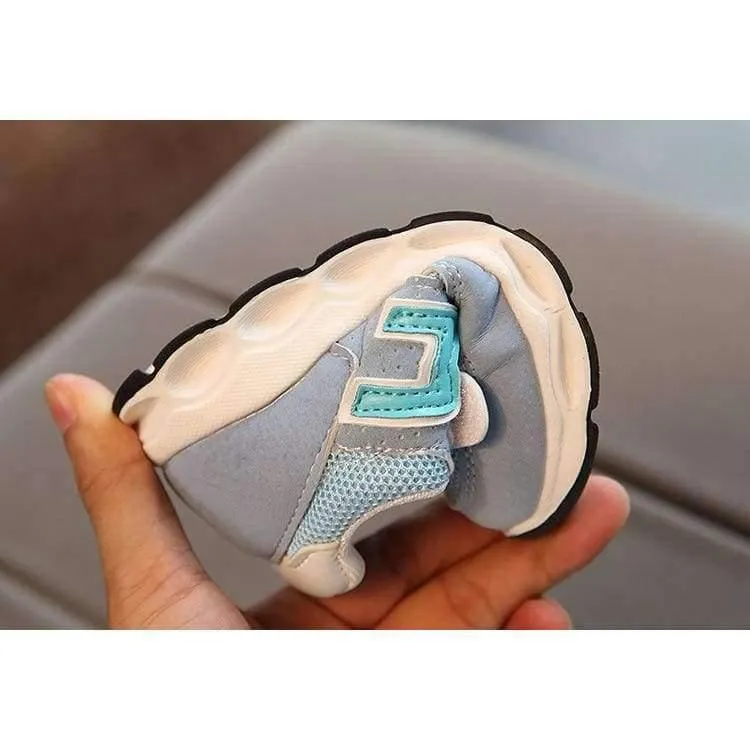 Atmungsaktive, leichte Sport-Baby-Sneaker, hochwertige Modeschuhe für Mädchen und Jungen, ausgezeichnete europäische Baby- und Kleinkindschuhe