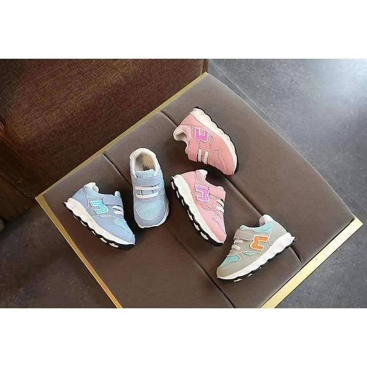 Atmungsaktive, leichte Sport-Baby-Sneaker, hochwertige Modeschuhe für Mädchen und Jungen, ausgezeichnete europäische Baby- und Kleinkindschuhe