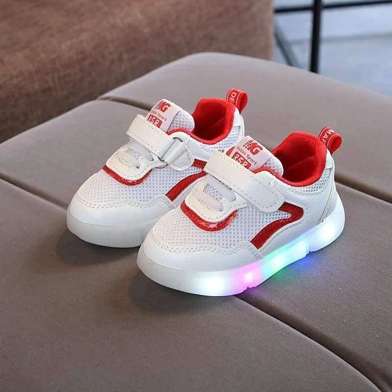 Schuhe atmungsaktive Baby erste Wanderer niedlich LED Patch Baby Jungen Mädchen Schuhe hochwertige Säuglings Tennis schöne Mädchen Jungen Schuhe