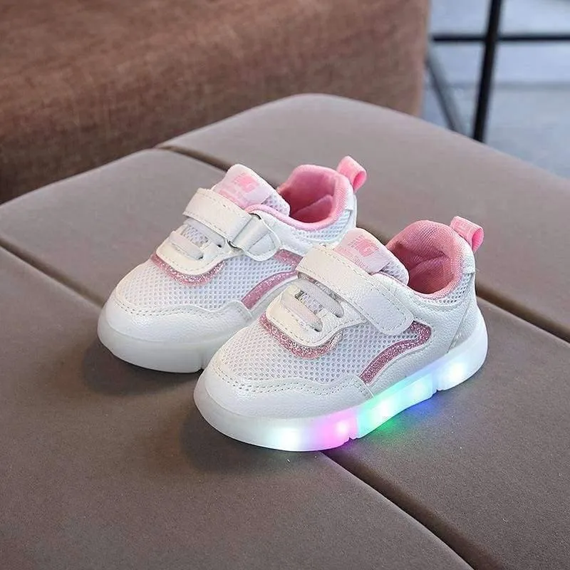 Schuhe atmungsaktive Baby erste Wanderer niedlich LED Patch Baby Jungen Mädchen Schuhe hochwertige Säuglings Tennis schöne Mädchen Jungen Schuhe