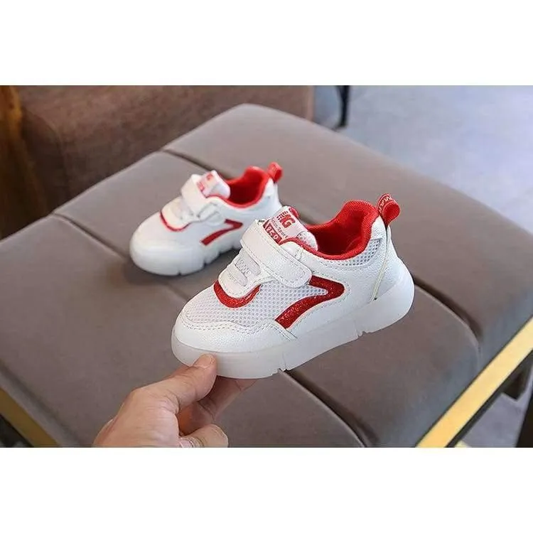 Schuhe atmungsaktive Baby erste Wanderer niedlich LED Patch Baby Jungen Mädchen Schuhe hochwertige Säuglings Tennis schöne Mädchen Jungen Schuhe
