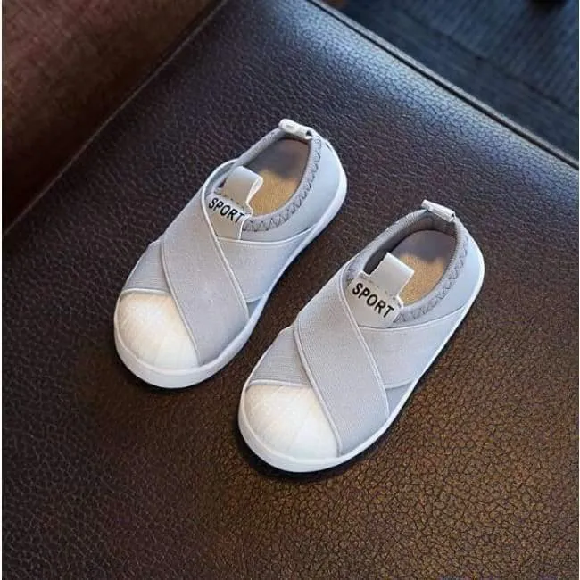 Mode coole Slip-On Canvas Kinderschuhe hochwertige Baby Freizeitschuhe atmungsaktive leichte Slip-On Kinder Turnschuhe