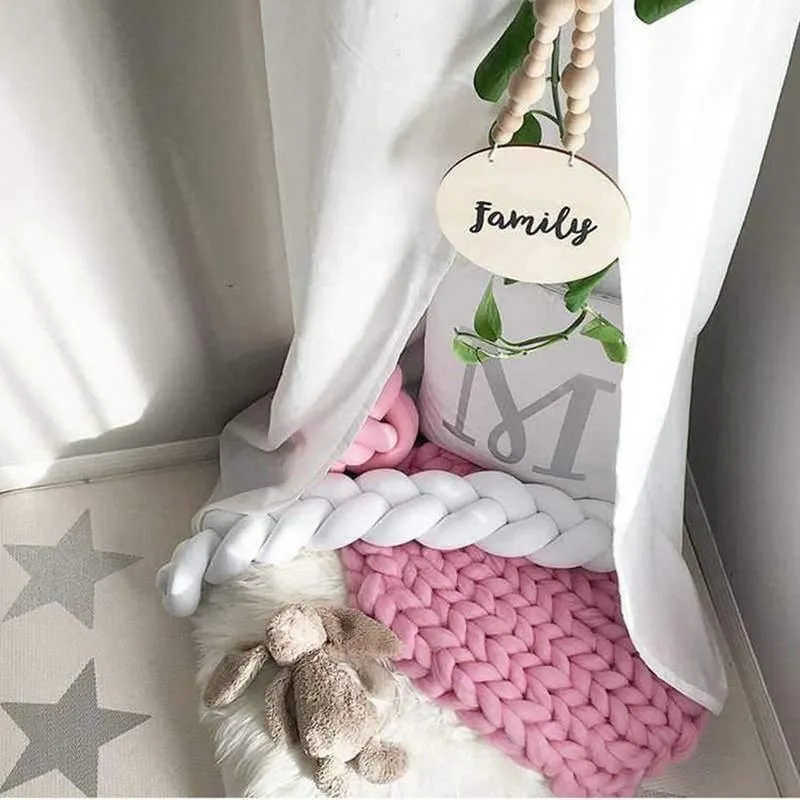 100CM 200CM Neugeborenen Bett Stoßstange Infant Room Decor Krippe Protector Befriedigung Spielzeug Reine Farbe Weben Knoten für Kinder Bettwäsche