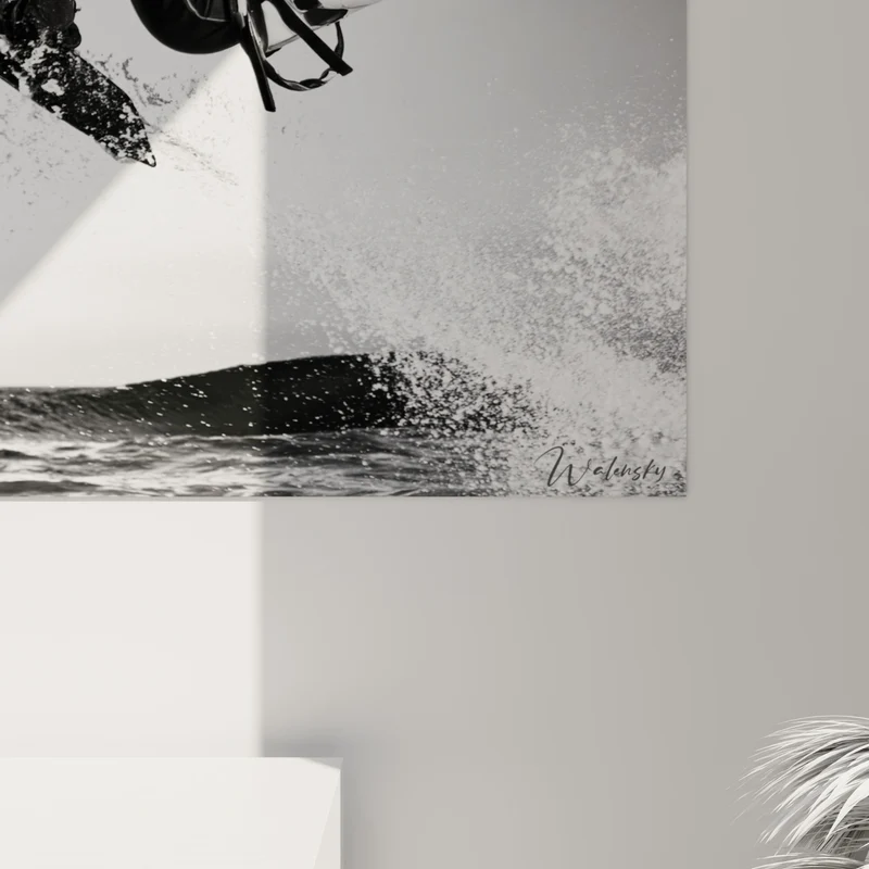 Tableau Kitesurfeur noir et blanc contre fond quadrillé - Combinaison en néoprène - Edition Kite surf