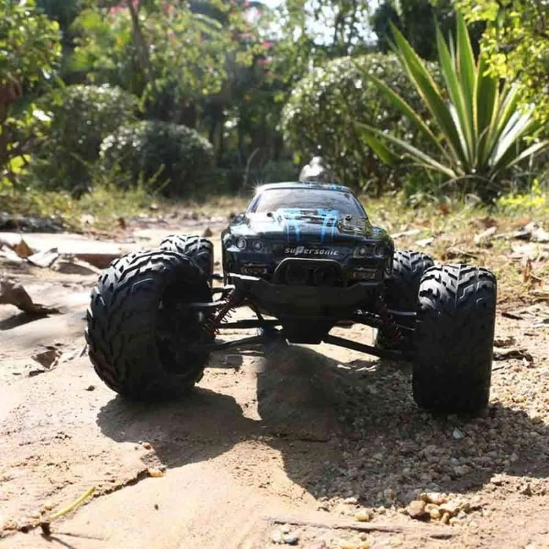 1 / 12-Skala 2.4G 4CH RC-Auto-Spielzeug mit 2-Rad angetriebenem Elektro-Rennwagen-Fernbedienungsspielzeug RC-SUV-Kletterauto-Geschenk für Kinder