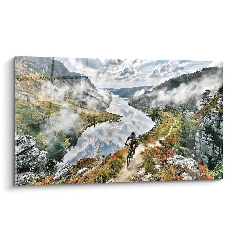 Tableau Cycliste blanc et gris surplombant une rivière sinueuse - Vallée embrumée et falaises - Edition VTT