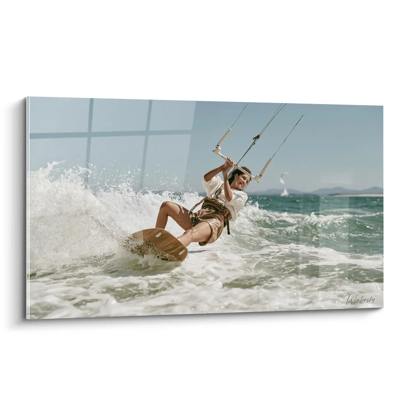 Tableau Kitesurfeuse blanche et turquoise dans l'écume - Élan sur les flots - Edition Kite surf