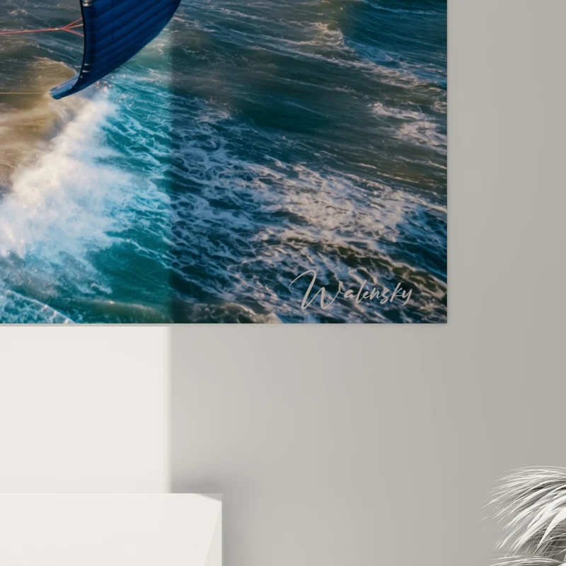 Tableau Kitesurfeur voile bleu marine et rose sur mer scintillante - Soleil perçant les nuages - Edition Kite surf