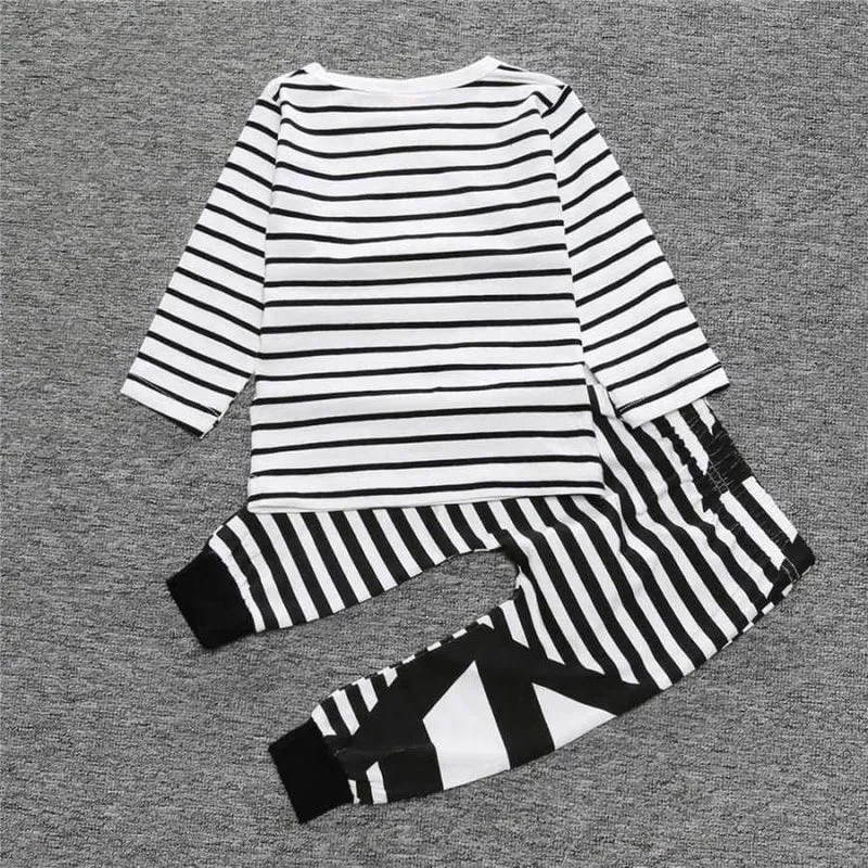 Neugeborenes Baby-Kleidung Baby-Kleidung Unisex gelb Farbe Langarm-Shirt + Hose 2-tlg. Bebe Mädchen Kleidung Set ST205