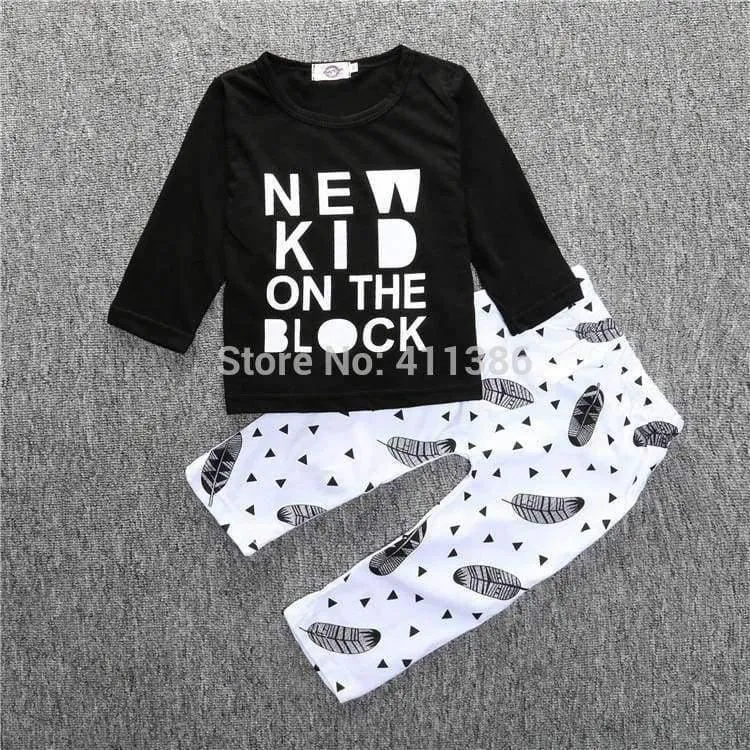 Neugeborenes Baby-Kleidung Baby-Kleidung Unisex gelb Farbe Langarm-Shirt + Hose 2-tlg. Bebe Mädchen Kleidung Set ST205