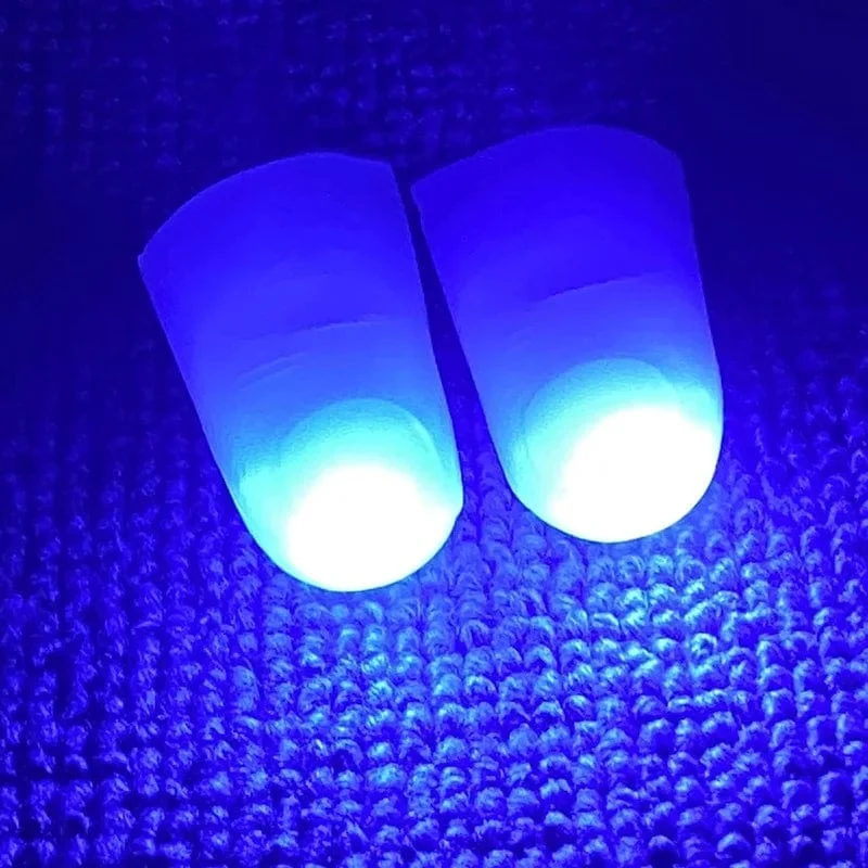 2 STÜCKE Zaubertrick Finger Daumen mit LED Batteriebetriebene Zauberrequisiten Halloween Zaubertrick Finger Daumen Party Spielzeug für Kinder