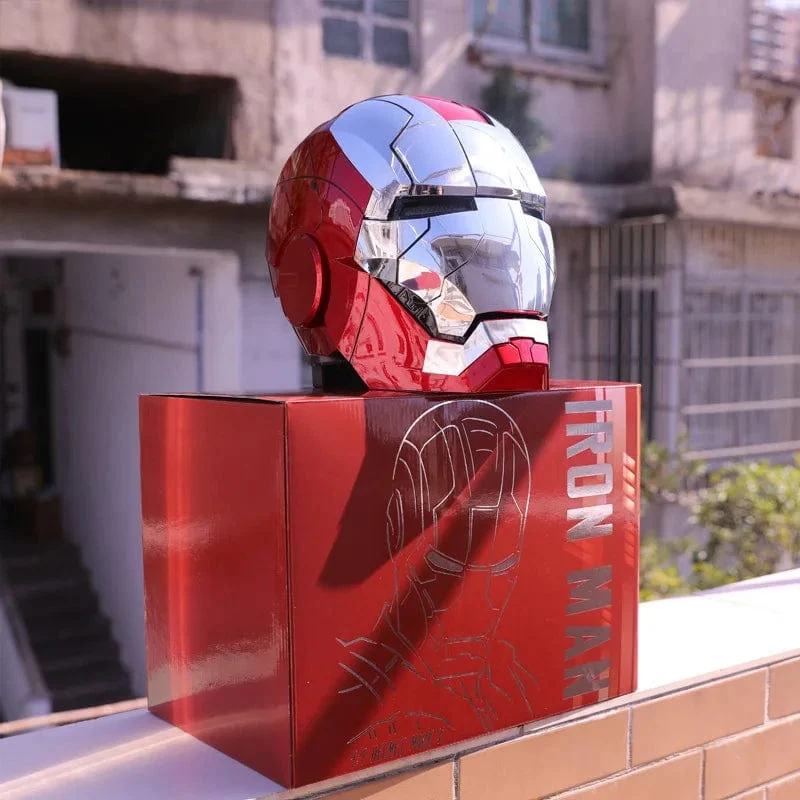 Neu AutoKing 1:1 Mk5 Iron Man Helm Cosplay Sprachsteuerung Augen mit Licht Modell Spielzeug für Erwachsene Elektrisches tragbares Weihnachtsgeschenk